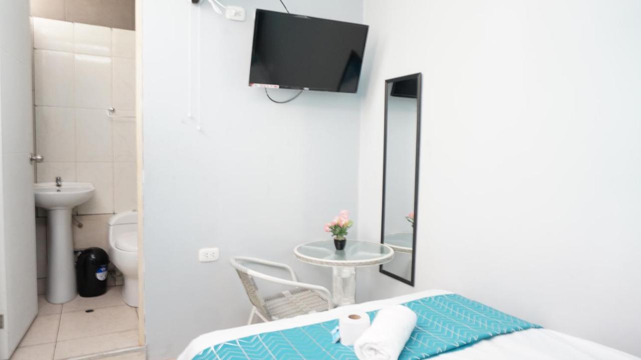 AYPA Hostal Trujillo Kültér fotó